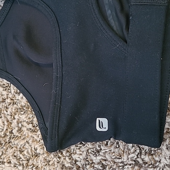 Lot of 2 Fabletics sports bras - Picture 5 of 9